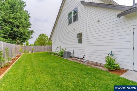 431 Grant Street Silverton OR 97381