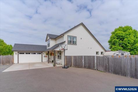 431 Grant Street Silverton OR 97381