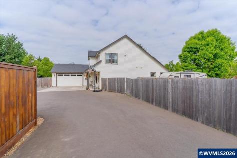 431 Grant Street Silverton OR 97381