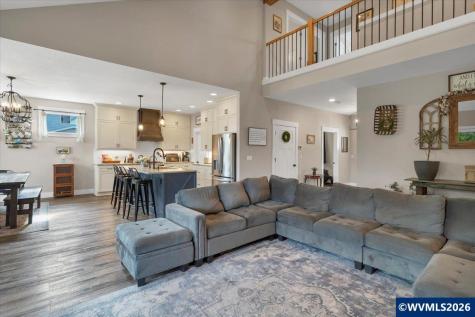 431 Grant Street Silverton OR 97381