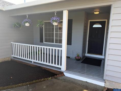 6853 Arborwood Court NE Keizer OR 97303