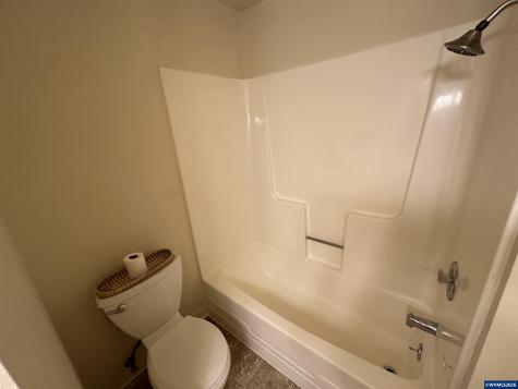 409 SE Villa Drive Corvallis OR 97333