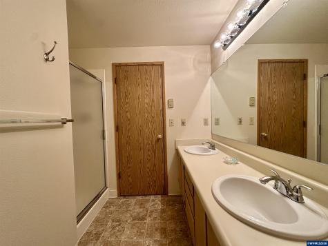 409 SE Villa Drive Corvallis OR 97333