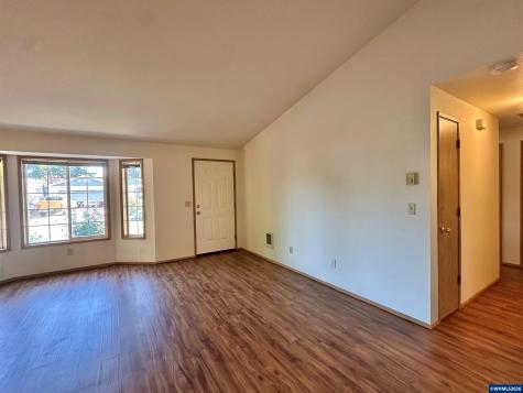 409 SE Villa Drive Corvallis OR 97333