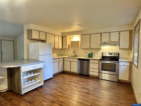 409 SE Villa Drive Corvallis OR 97333