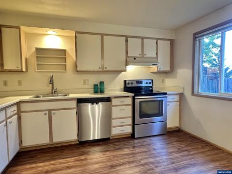 409 SE Villa Drive Corvallis OR 97333