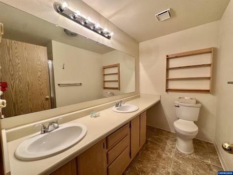 409 SE Villa Drive Corvallis OR 97333