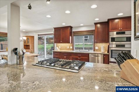 544 Clarmount Street NW Salem OR 97304