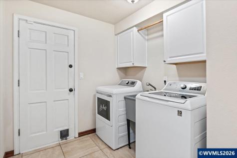 544 Clarmount Street NW Salem OR 97304