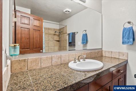 544 Clarmount Street NW Salem OR 97304
