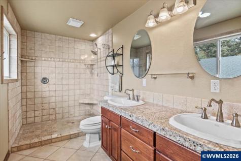 544 Clarmount Street NW Salem OR 97304