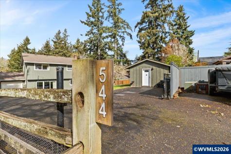544 Clarmount Street NW Salem OR 97304