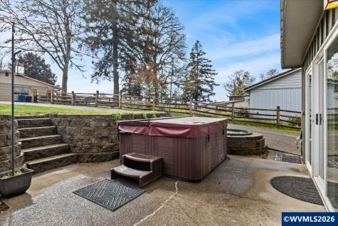 544 Clarmount Street NW Salem OR 97304