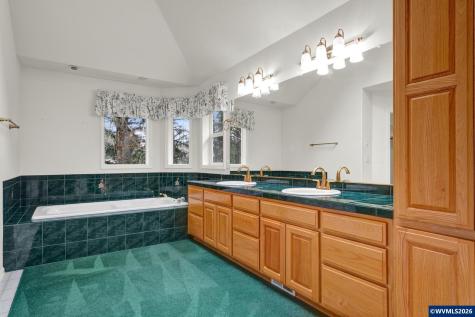 3475 Valley View Drive NW Albany OR 97321
