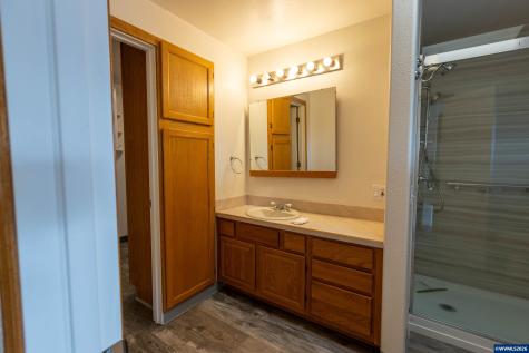 1590 W 2nd Street Halsey OR 97348