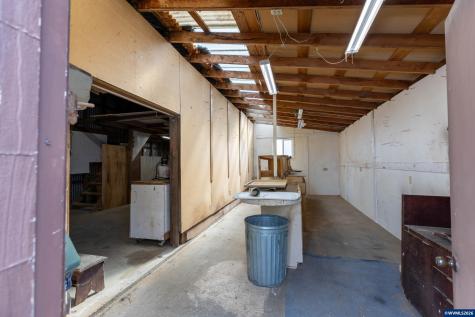 1590 W 2nd Street Halsey OR 97348
