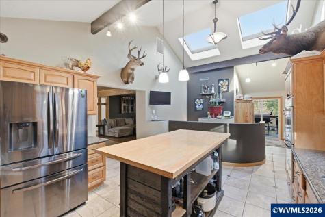42801 Island Inn Drive Lebanon OR 97355