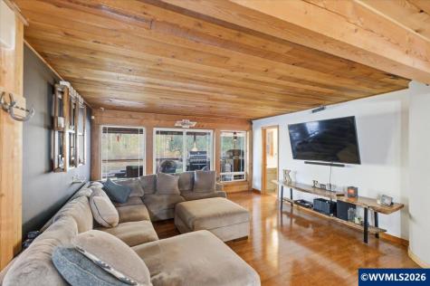 42801 Island Inn Drive Lebanon OR 97355