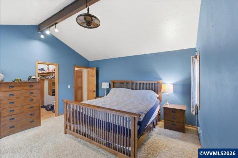 42801 Island Inn Drive Lebanon OR 97355
