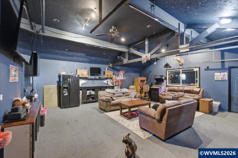 42801 Island Inn Drive Lebanon OR 97355