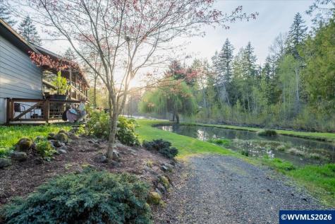 42801 Island Inn Drive Lebanon OR 97355