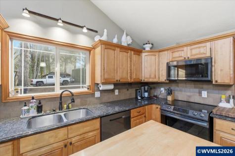 42801 Island Inn Drive Lebanon OR 97355