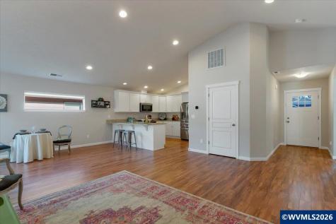1714 SE Osoberry Street Dallas OR 97338