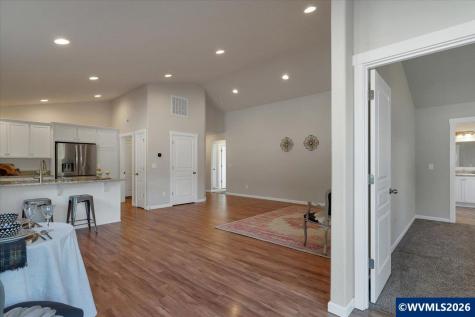 1714 SE Osoberry Street Dallas OR 97338
