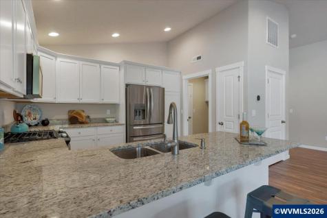 1714 SE Osoberry Street Dallas OR 97338
