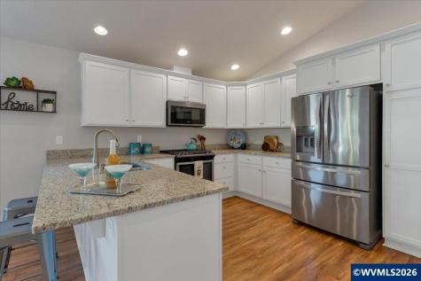 1714 SE Osoberry Street Dallas OR 97338
