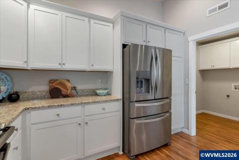1714 SE Osoberry Street Dallas OR 97338