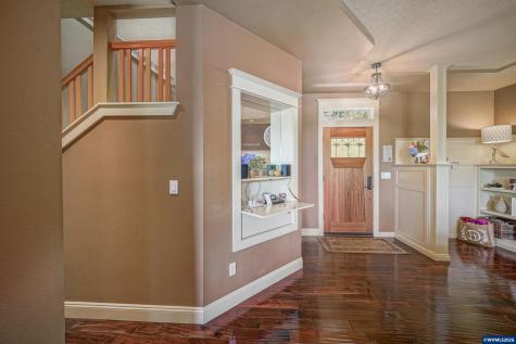 2777 Vibbert Street S Salem OR 97302