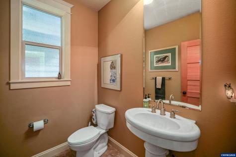 2777 Vibbert Street S Salem OR 97302