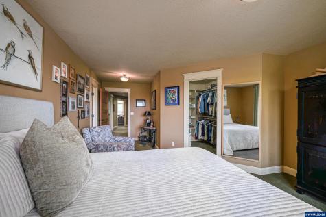 2777 Vibbert Street S Salem OR 97302