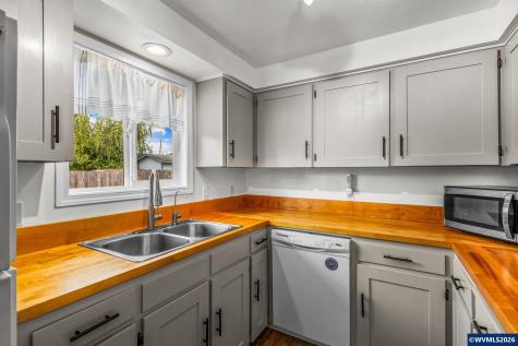 512 27th Avenue SE Albany OR 97322