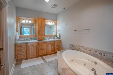 1451 60th Avenue Sweet Home OR 97361