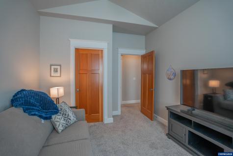 1451 60th Avenue Sweet Home OR 97361