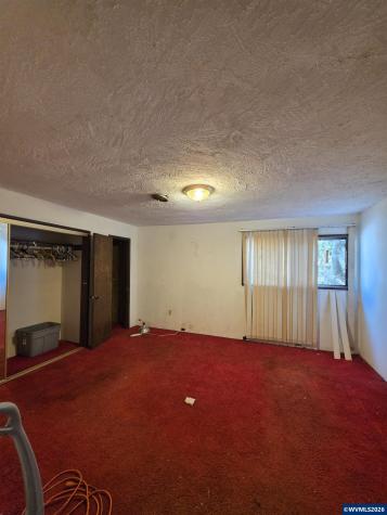3910 Santiam Highway Lebanon OR 97355