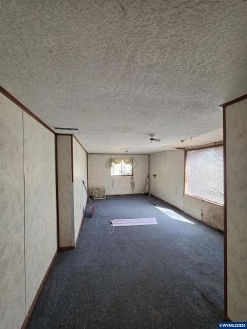 3910 Santiam Highway Lebanon OR 97355