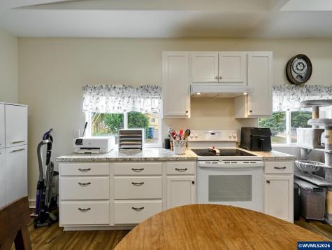 850 Marion Street Woodburn OR 97071