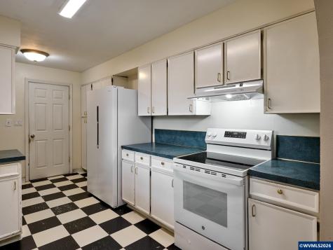 850 Marion Street Woodburn OR 97071