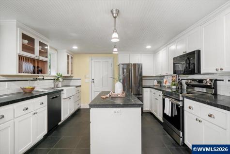 244 NW 8th Street Corvallis OR 97330
