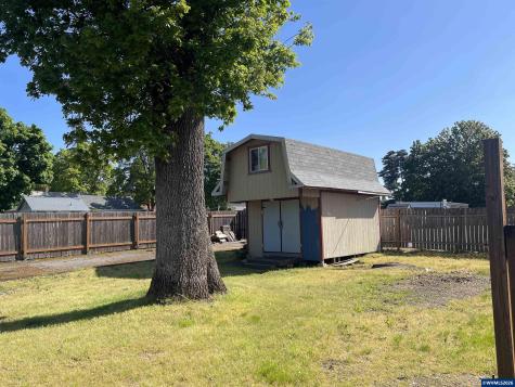620 23rd Street SE Salem OR 97301