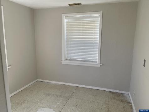 620 23rd Street SE Salem OR 97301