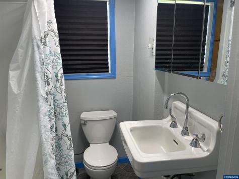 620 23rd Street SE Salem OR 97301