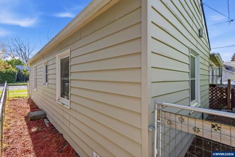 1286 Elm Street NW Salem OR 97304