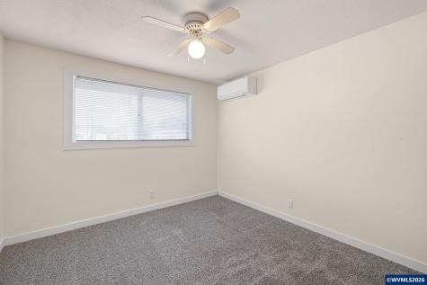 430 N 6th Street Harrisburg OR 97446