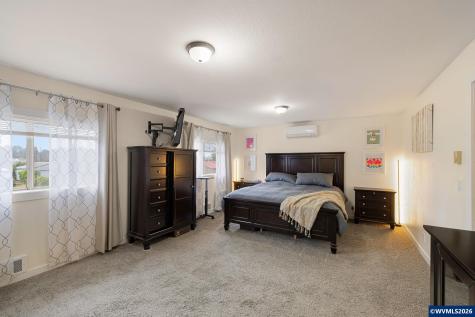 430 N 6th Street Harrisburg OR 97446