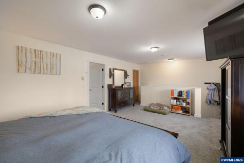 430 N 6th Street Harrisburg OR 97446