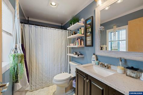 430 N 6th Street Harrisburg OR 97446